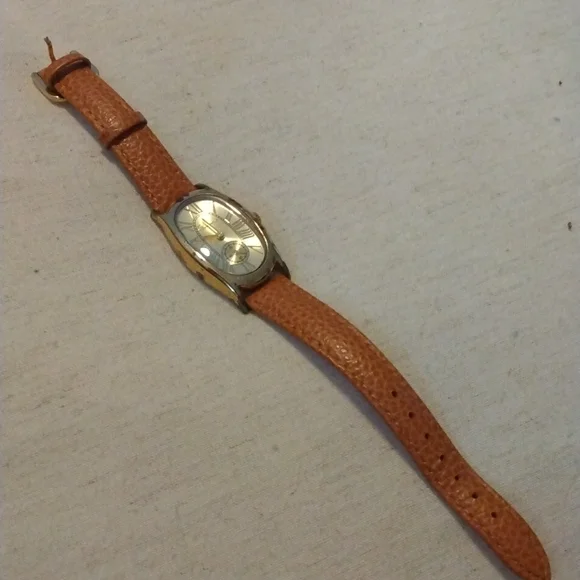 VERONESE Sterling Silver Brown Leather Watch excellent condition - Picture 3 of 4